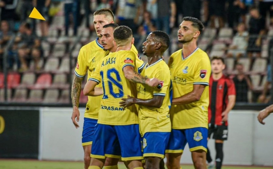 Flamurtari rikthehet në Superiore me humbje, Elbasanit i mjafton një… autogol (video)