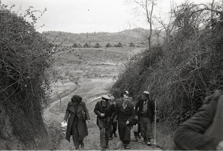 FOTO TË RRALLA: Kur grekët masakruan çamët më keq se Hitleri hebrenjtë(Foto)