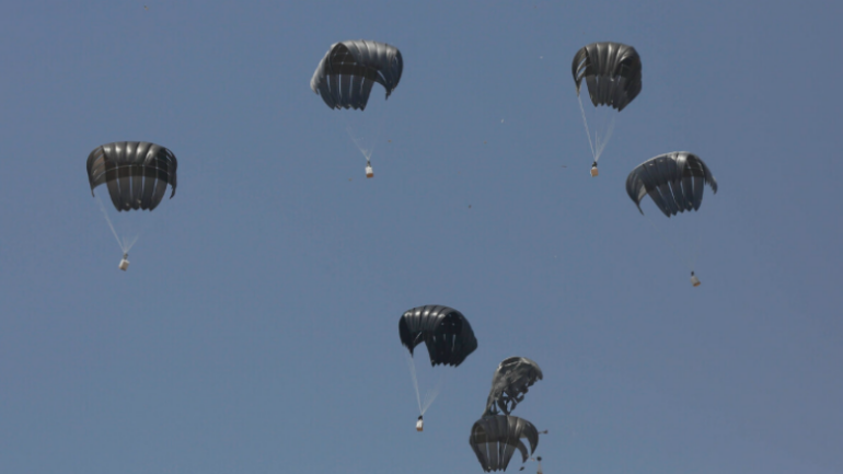 Franca dërgon 40 ton ndihma humanitare nga ajri në Gaza