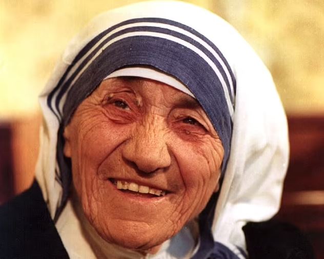 Gonxhja, Nëna dhe Shenjtëresha