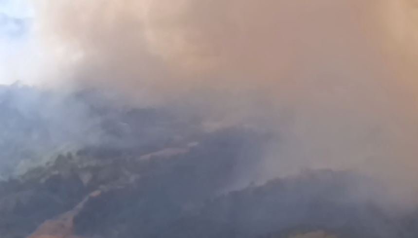 Gruaja bllokohet në fermë bashkë me dy fëmijë në Bulçar të Gramshit, kërkon ndihmën e autoriteteve