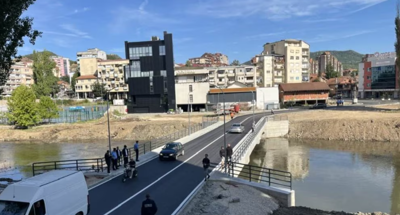 Hapet ura e re për automjete mbi lumin Ibër