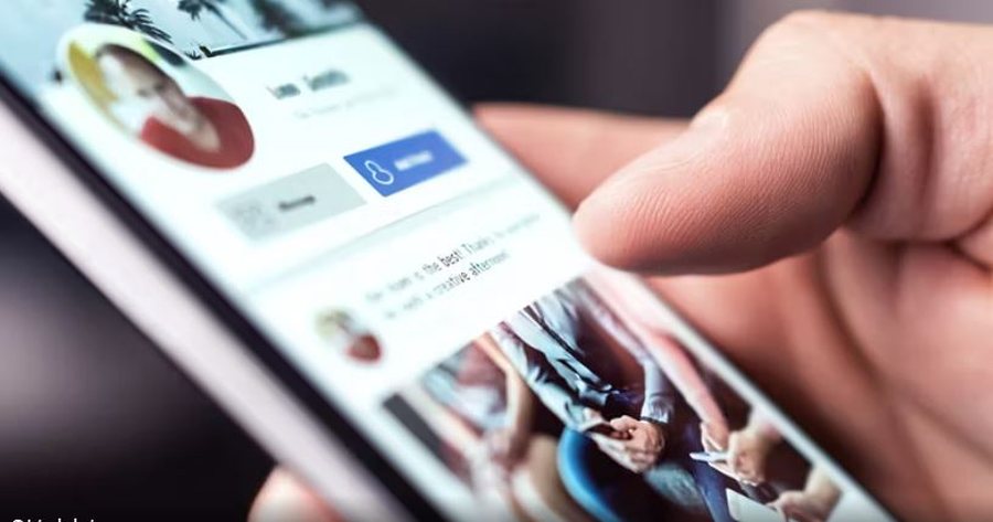 “Hiqni miqësinë me hebrenjtë në Facebook!” Propozimi i profesorit të drejtësisë ndez polemikat në Itali