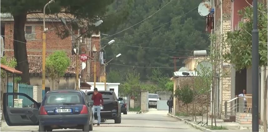 I riu nga Memaliaj kapet me kanabis