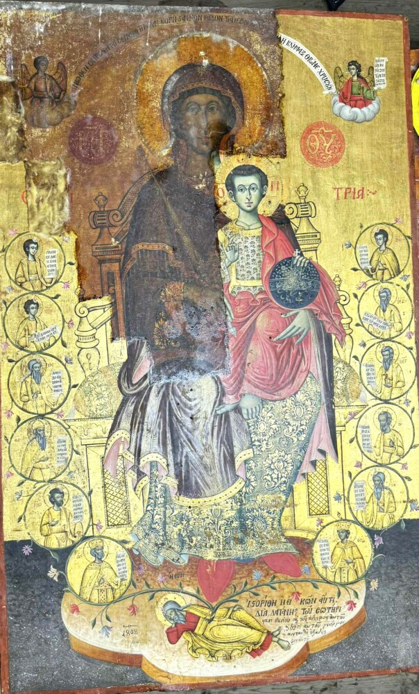 Ikona Shën Mëria në restaurim për të shmangur degradimin e saj, vepra e gjetur në kishën e Shën Gjergjit në Libofshë