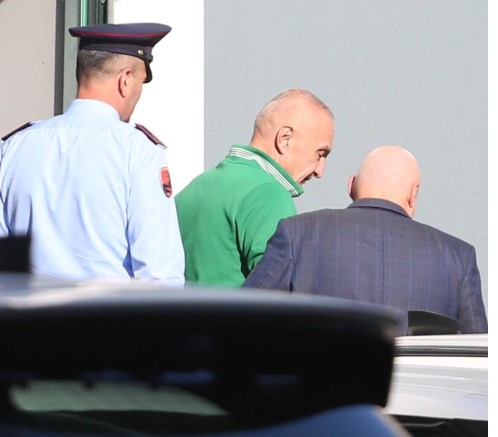 Ilir Meta transferohet sot nga qelia në SPAK, i komunikohet mbyllja e hetimeve