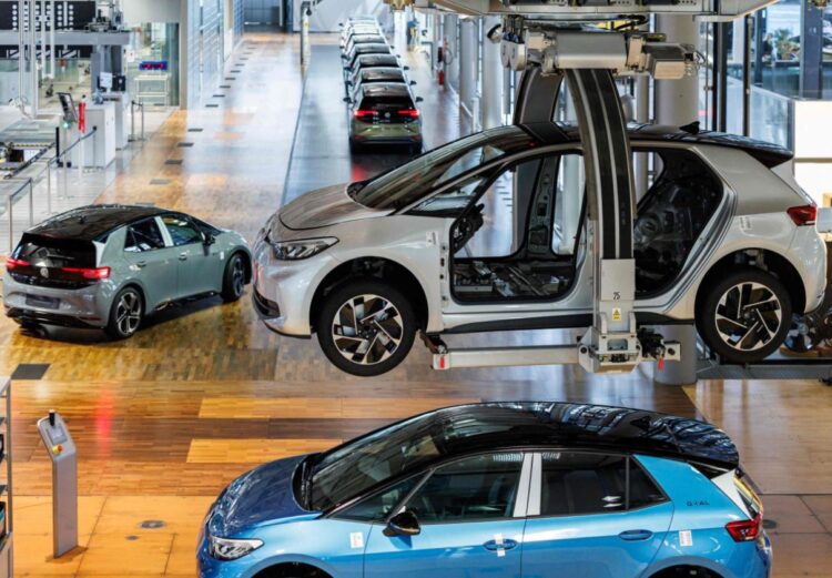 Industria automobilistike në Gjermani shkurton 51.500 vende pune