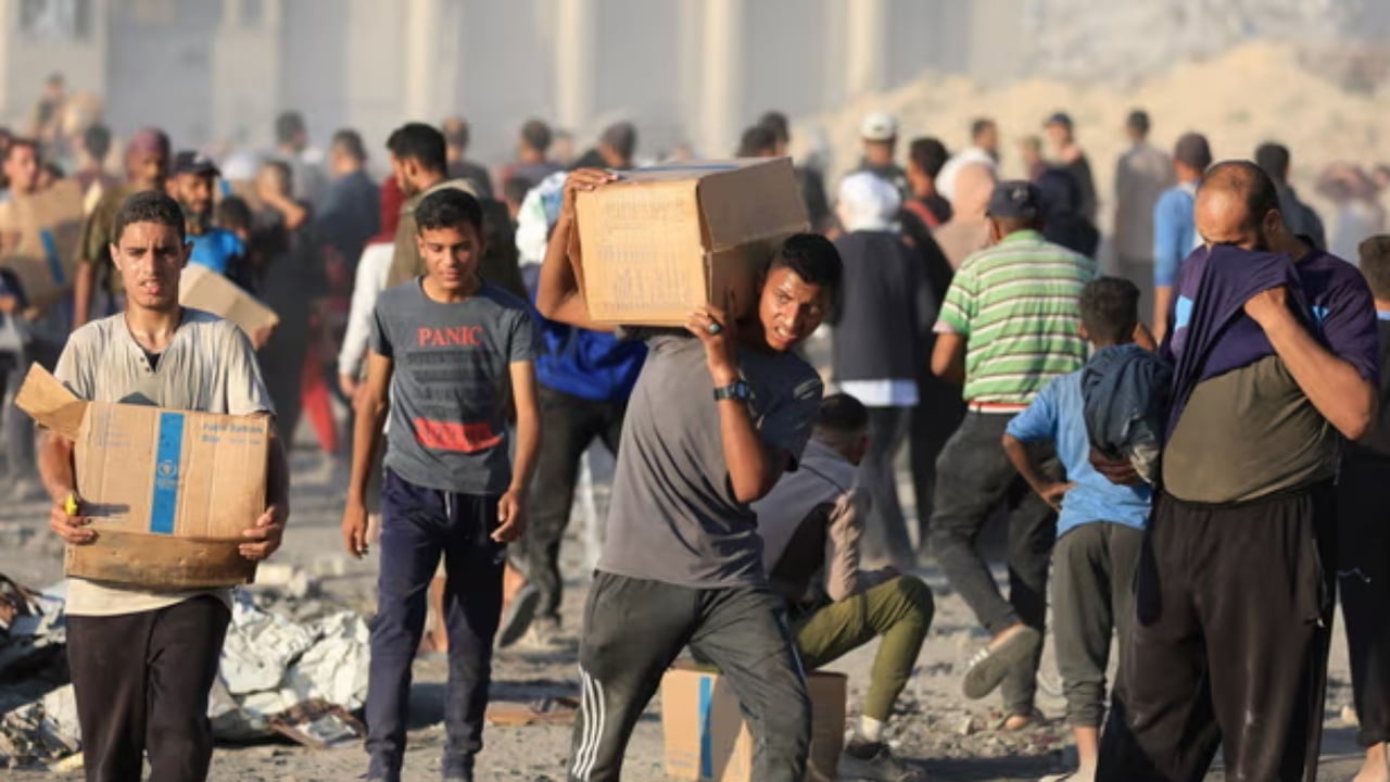 Izraeli nuk ndal sulmet! Të paktën 34 të vrarë në Gaza, mes tyre edhe palestinezët që prisnin ndihma ushqimore