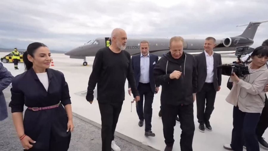 ‘Karakteristika e një shteti të pastër mafioz’/ Pacollit po i bëjnë presion për t’i marrë aeroportin e Vlorës me forcë