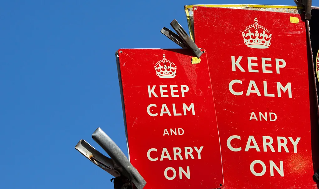 ‘Keep Calm and Carry On’, nga poster i harruar, në ikonë kulturore të shekullit 21