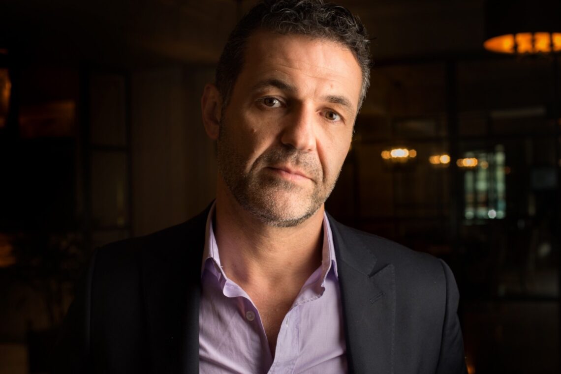 Khaled Hosseini: Më mirë të lëndohesh nga e vërteta sesa të ngushëllohesh me një gënjeshtër…
