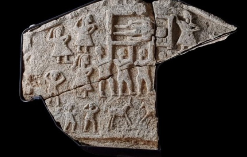 Kjo pllakë e gjetur në Kamenicë, ka habitur historianët e botës