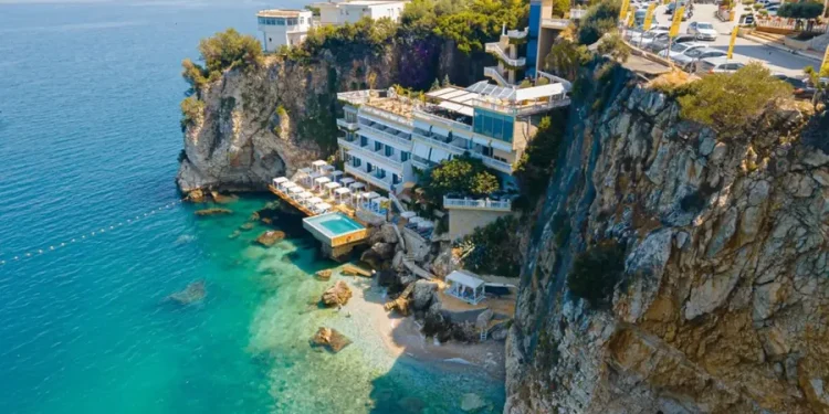 Kompania “G&E Investment” me bilanc zero merr kullë 43 katëshe tek Uji i Ftohtë në Vlorë