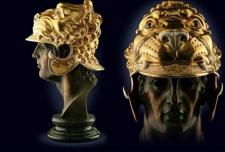 Kopje e kokës së artë – helmetës së luanit të Aleksandrit të Madh