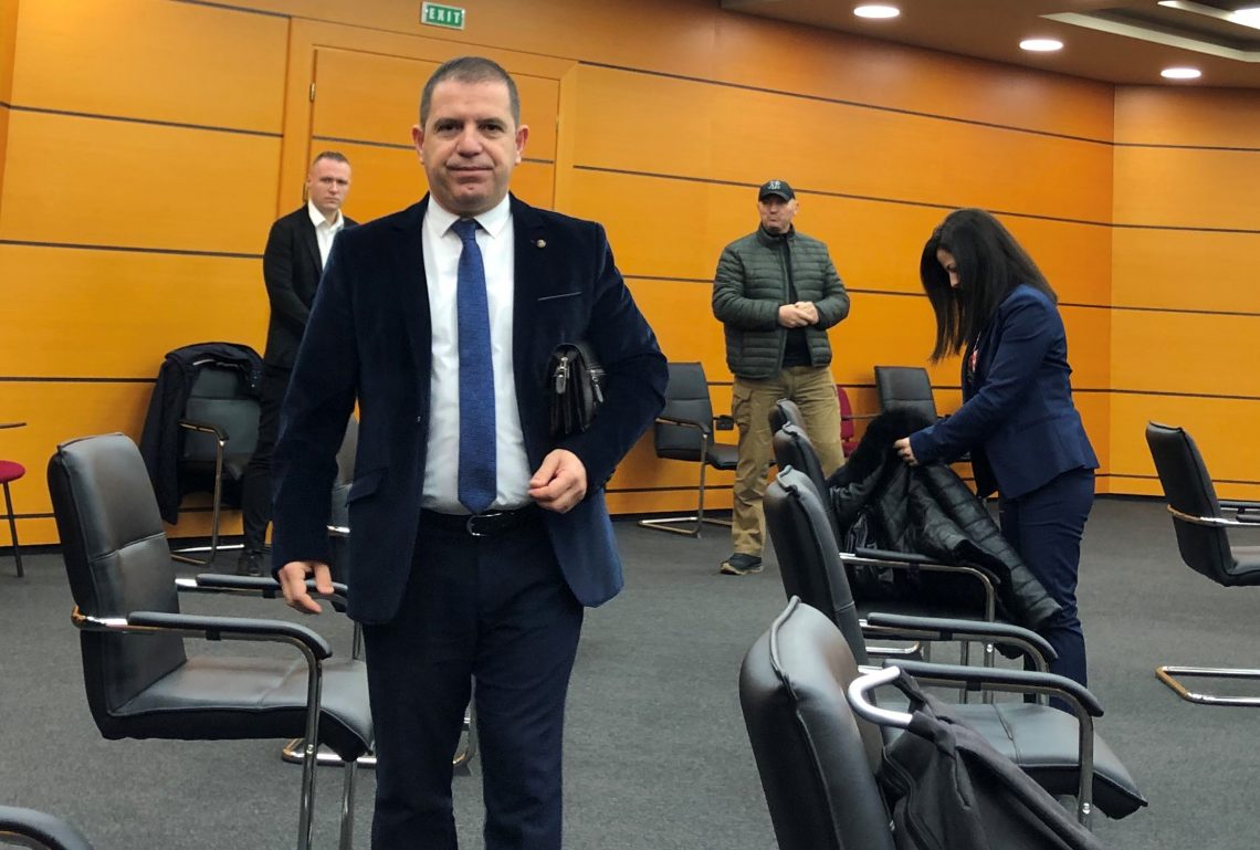 KPA shkarkon nga detyra prokurorin e Sarandes, Kledian Llaho