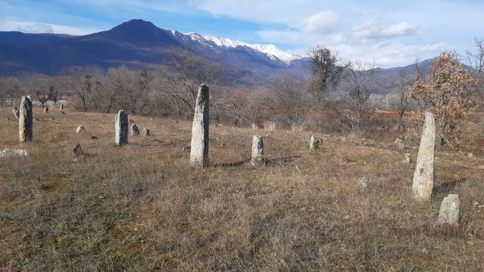 Kronikë nga pjesa veriore e Pelagonisë: A KEMI TË BËJMË ME “KULTURËN MEGALITE” EDHE NË KËTË ANË?!