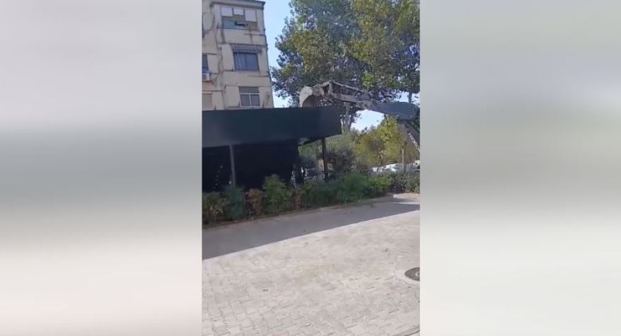 “Kthesë deri në fund”/ Ultimatumi Rama nuk ndal aksionin e zaptimit, të hapësirave publike, ndan pamjet