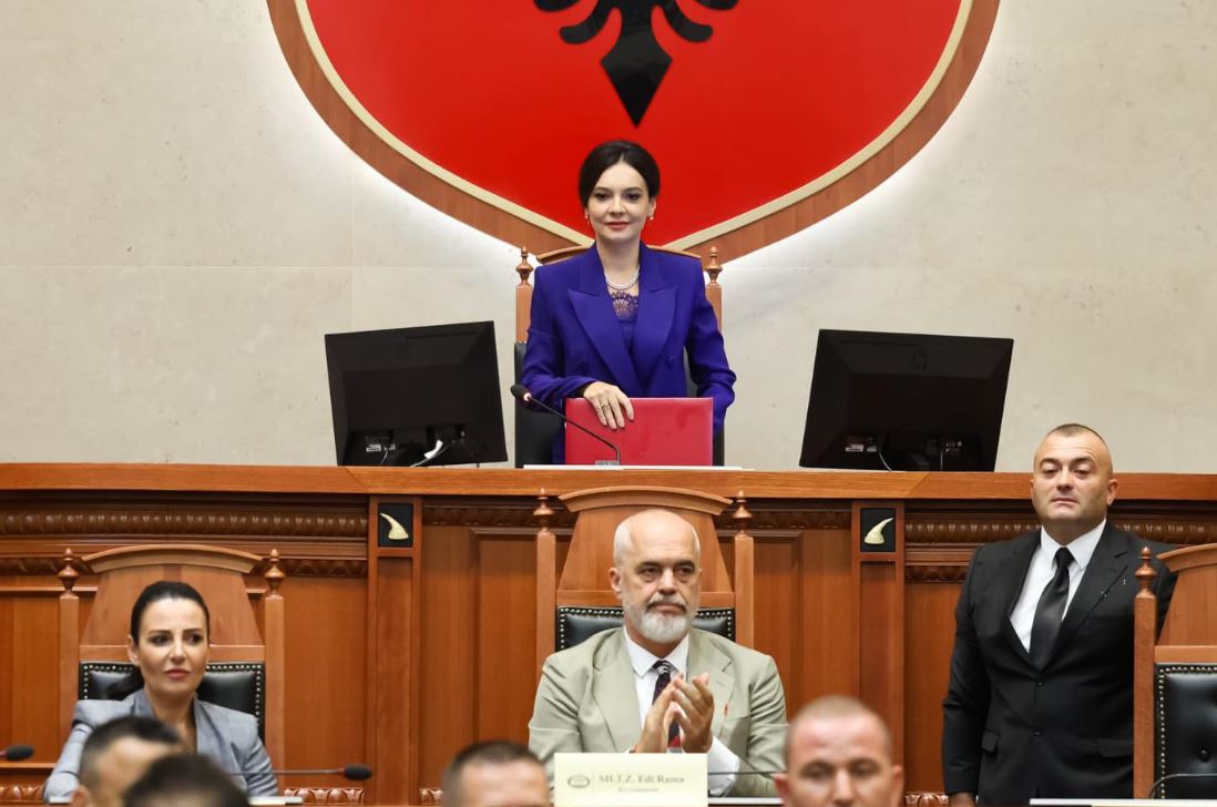 Kuvendi në pritje të dekretit të Presidentit për legjislaturën e re, socialistët në ankth në pritje të Ramës…