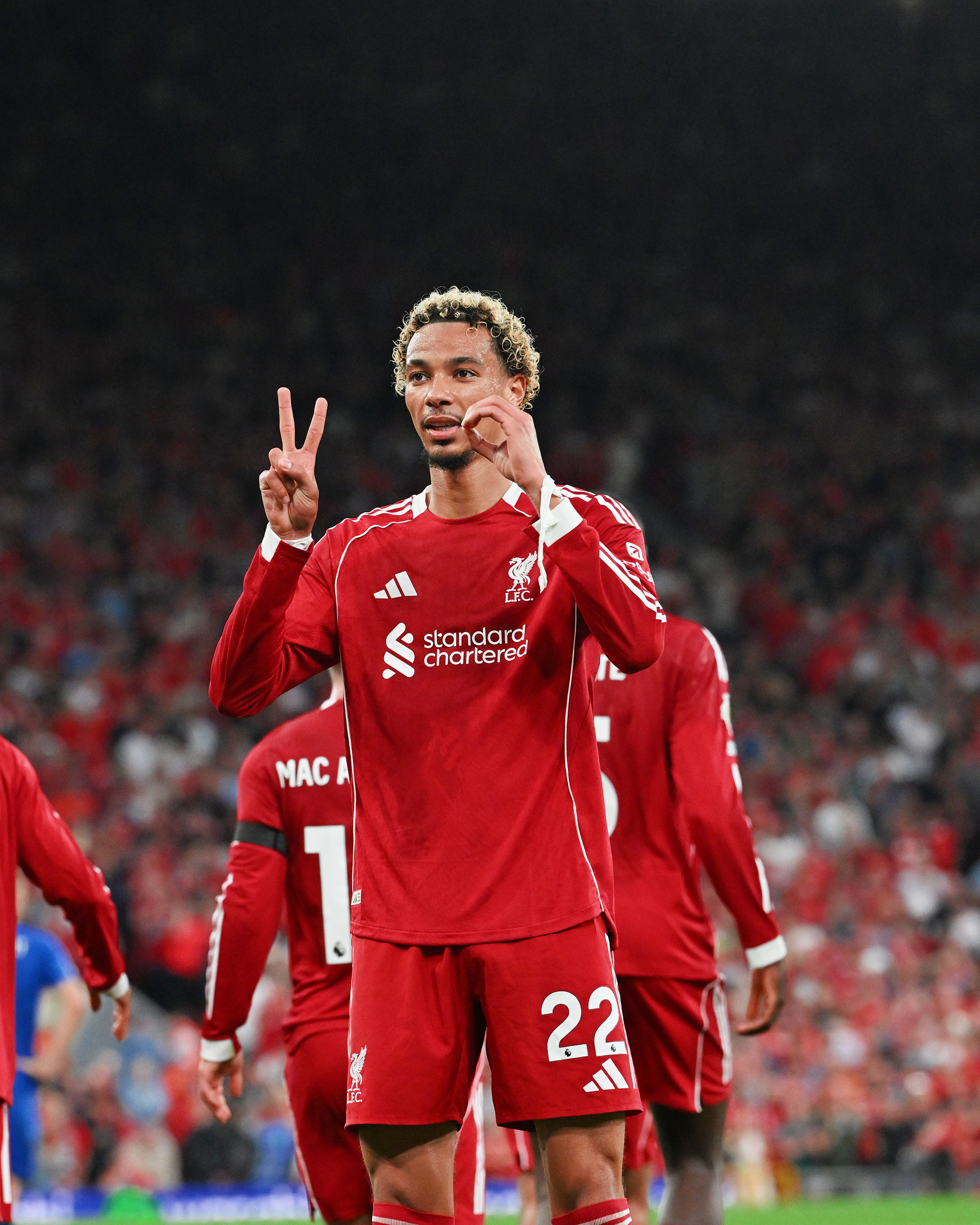 Liverpul fiton në start, Ekitike e Kieza debutojnë me gol