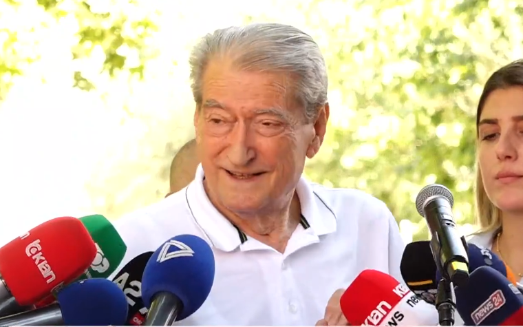 Lobisti që e ‘shiti’ Berishën si “pensionist” korrigjon letrat në DASH: Është aktiv në politikë, por nuk ka post në Qeveri!