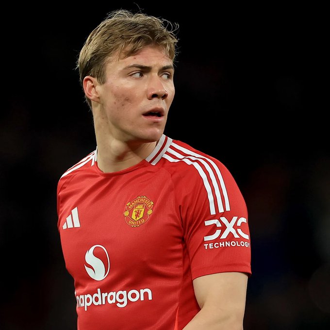 “Luftë” me Napolin, Hojlund dëshirohet nga Tare, sot ose nesër për …firmën