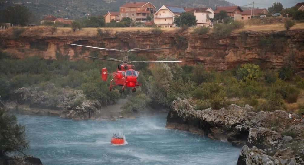 Mali i Zi: Një ushtar i vdekur, një tjetër i plagosur në përpjekjet për shuarje zjarresh