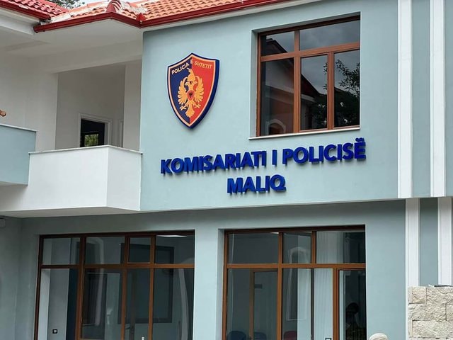 Maliq, nusja akuzon vjehrrin se ka abuzuar seksualisht me të