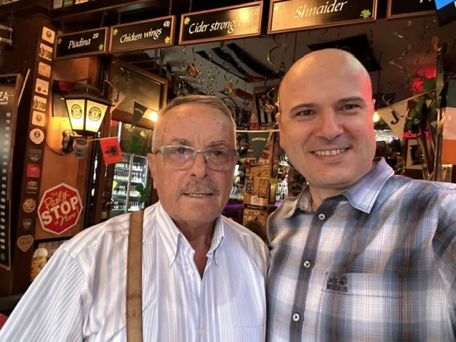 Malltezi poston foton me Vasil Dhimitrin: Hero i demokracisë, si u torturua nga vjehrri i Fugës së Ramës