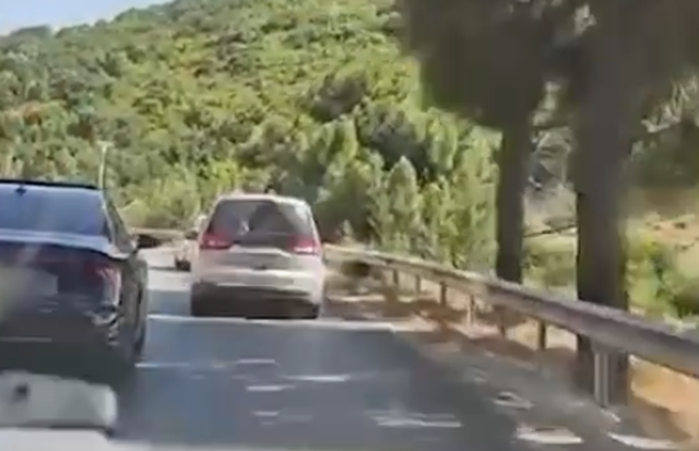 Manovër e rrezikshme në Dhërmi, Audi ndëshkohet me gjobë ‘të kripur’