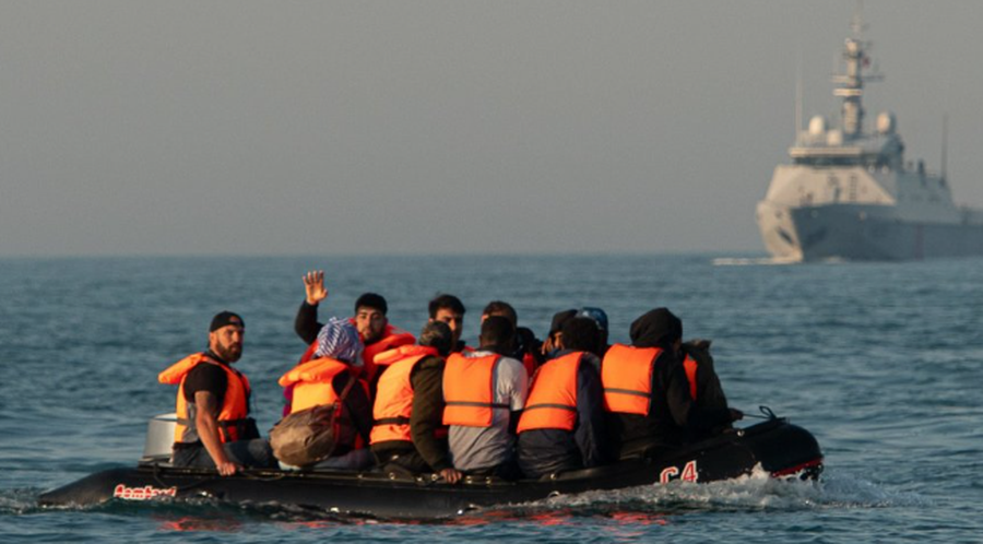 Marrëveshja e re e emigracionit, azilkërkuesit nga Franca do lejohen të shkojnë në Britani për 3 muaj