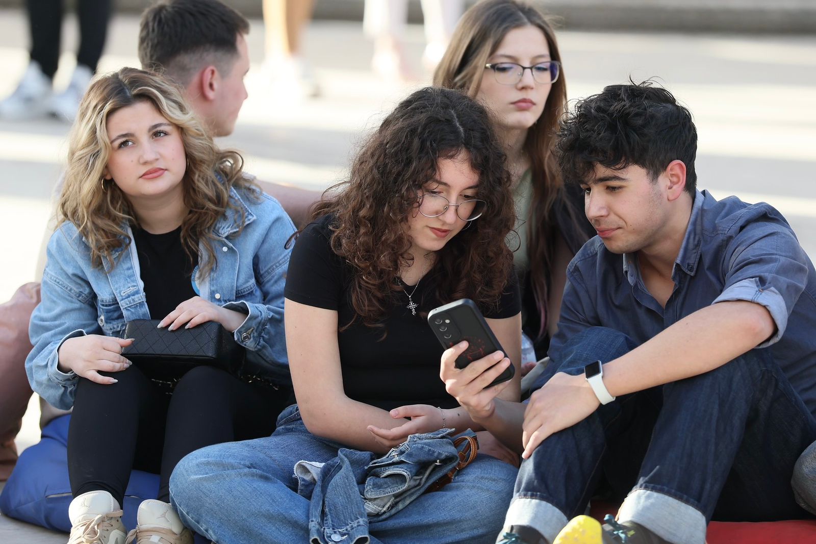 Maturantët, sot mbyllet raundi i I i aplikimeve për në universitete. Fazat e tjera..