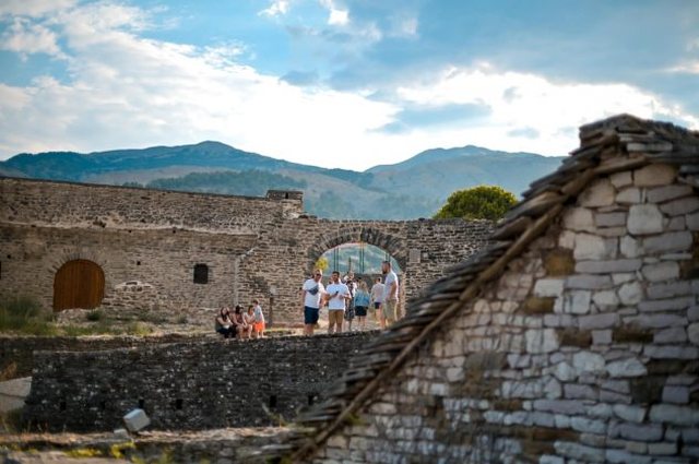 Mbi 48 mijë vizitorë në Kalanë e Gjirokastrës gjatë korrikut