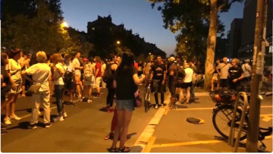 Midis protestave dhe provimeve: Si kanë jetuar studentët në Serbi për muaj të tërë dhe përse mungon mbështetja për ta