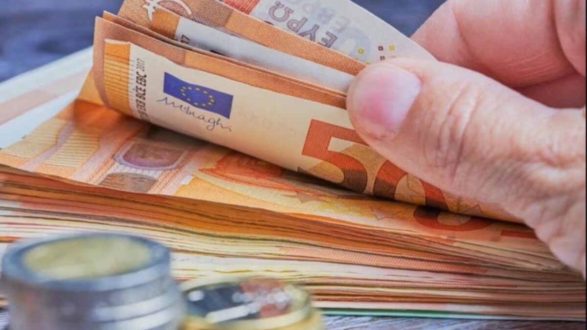 Monedhat e huaja nuk dalin nga ‘gremina’/ Këmbimi valutor 10 gusht 2025