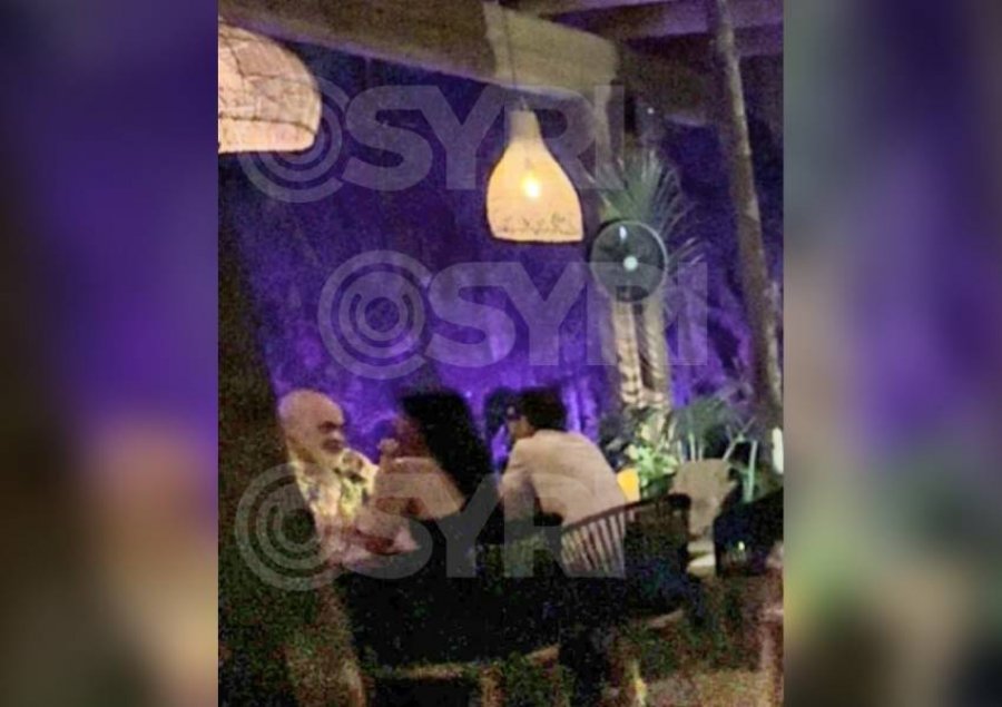 Muaji mjaltit i Sorosit, muaji m… i shqiptarëve