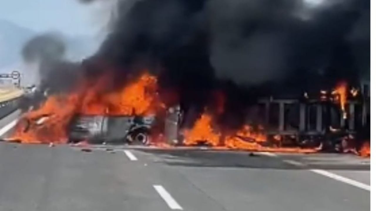 “Na nxirrni jashtë, na shpëtoni”, dëshmitari rrëfen momentet e fundit të tre shqiptarëve, u dogjën të gjallë në makinë pas shpërthimit