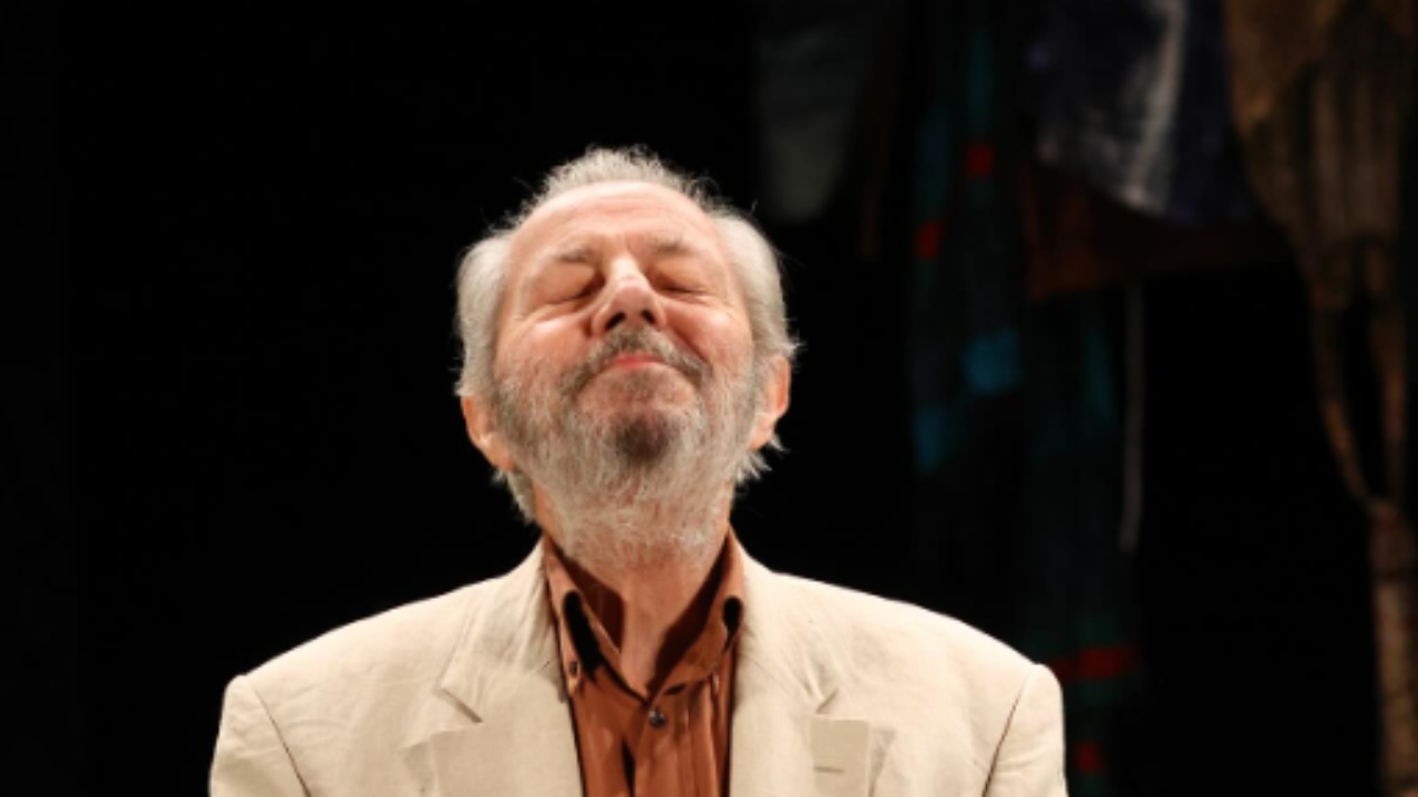 Në betejë me sëmundjen e rëndë, aktori Naun Shundi niset sot për në Shqipëri, do të kuro0het në QSUT