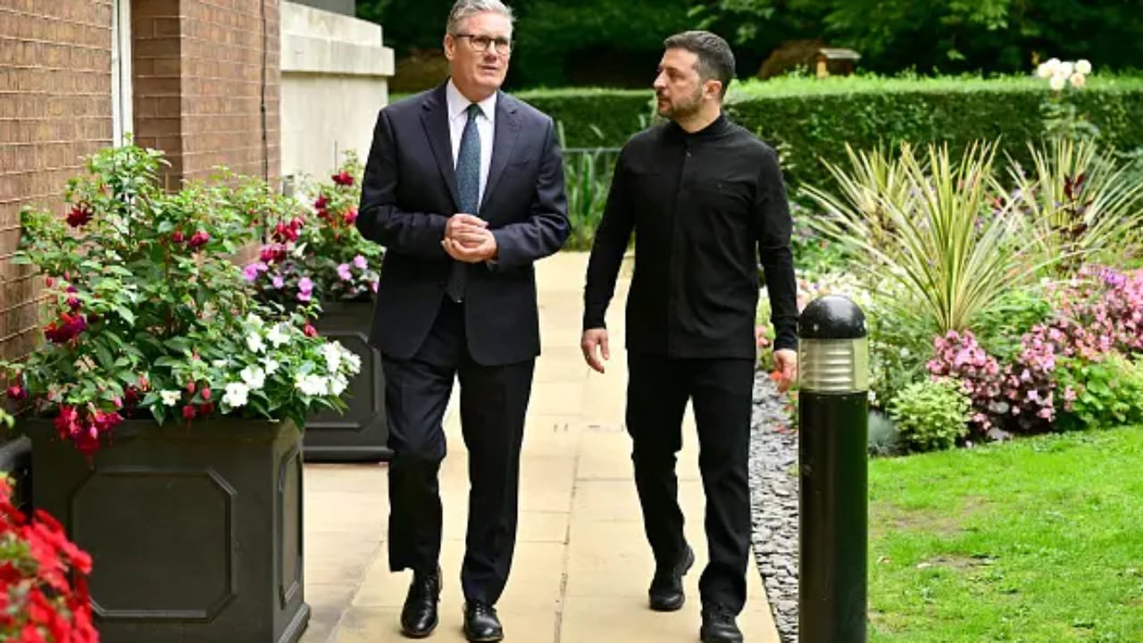 Në prag të takimit Trump-Zelensky, BBC: Qeveria britanike e pranon privatisht parimin e dhënies së tokës Rusisë për të arritur paqen