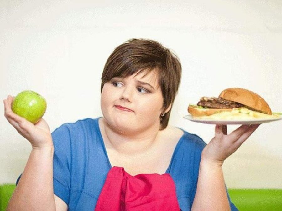 Nga cikli i çekuilibruar tek shëndeti i tepërt, këto janë 5 ushqimet që mbajnë nën kontroll çrregullimet hormonale