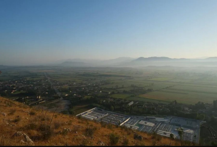 Ngritja e qendrave italiane në Shqipëri, të paktën 50 punëtorë të portit të Shëngjinit kanë humbur punën, përfitimet ekonomike zero