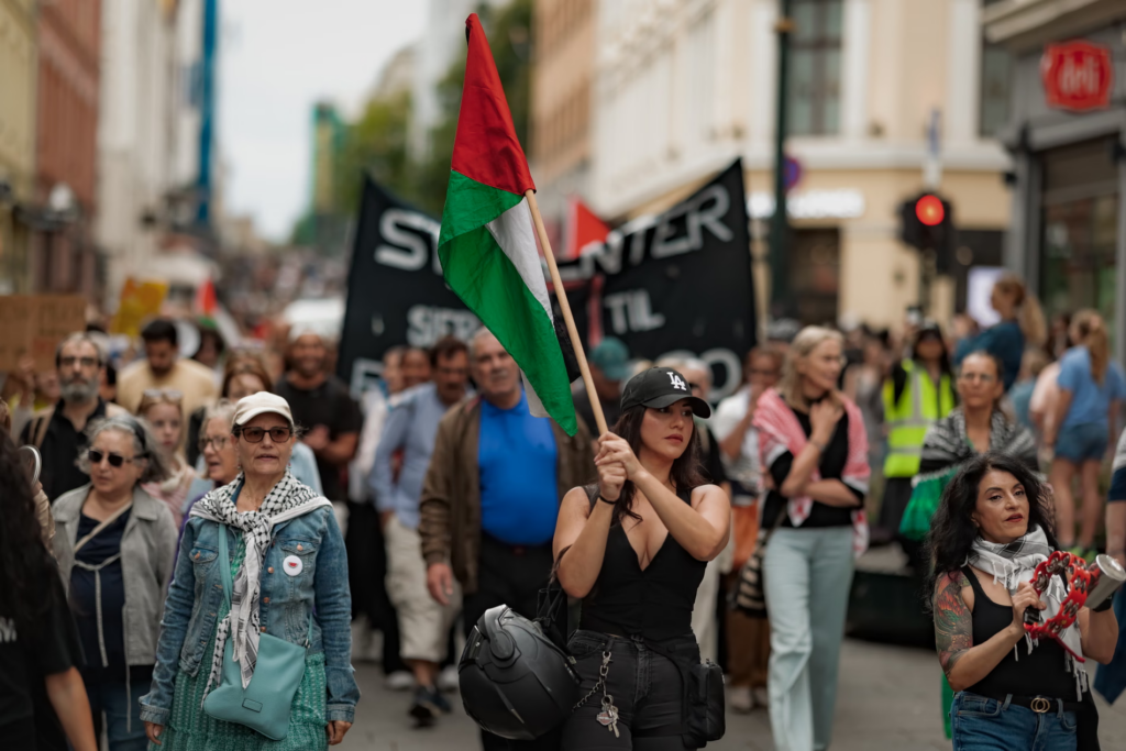 Norvegjia e “etikës së lartë”, e zhytur në miliarda që ushqejnë gjenocidin në Gaza
