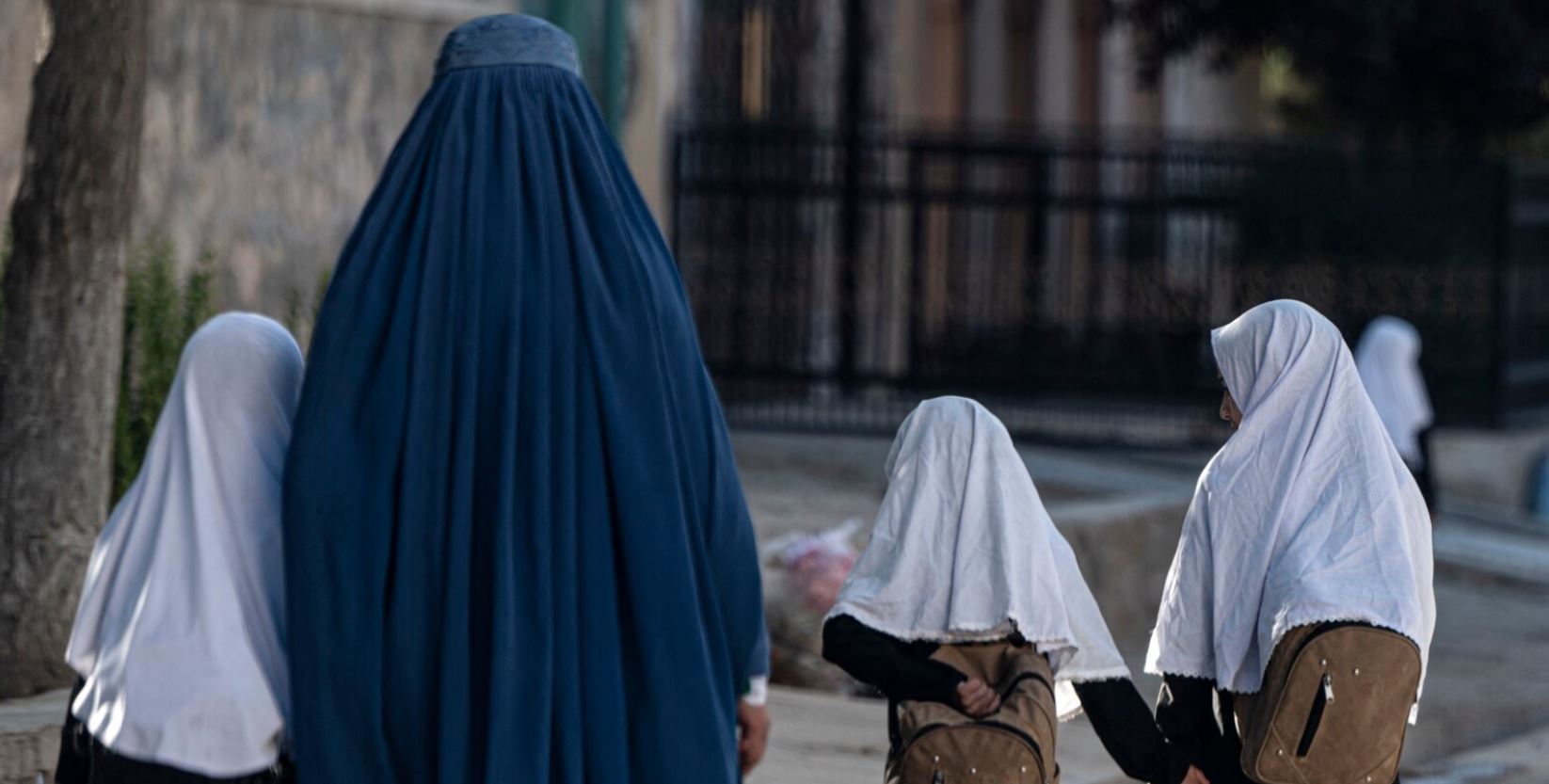 OKB bën thirrje për presion ndaj talibanëve për shkak të shkollimit të vajzave