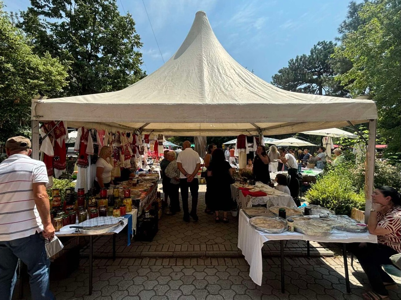 Panairi “Me zemër për diasporën” në Prishtinë: Gratë në biznes prezantojnë suksesin dhe kreativitetin e tyre