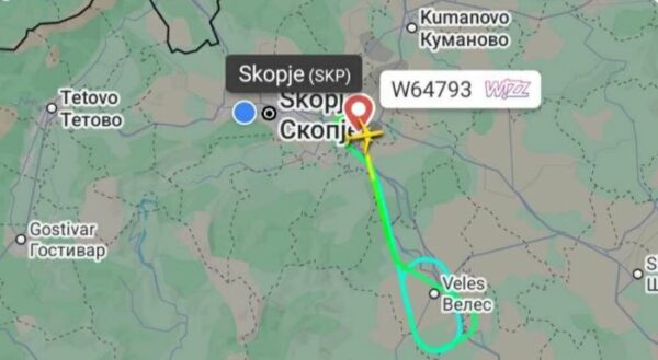 Panik në ajër/ Avioni u nis drejt Bazelit, por kthehet urgjentisht në aeroport pas përplasjes me zogjtë