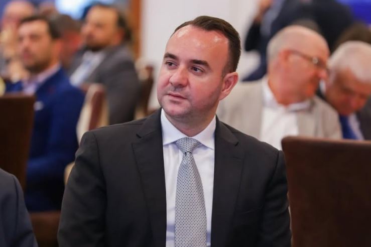 “Parkon gabim, përfundon në burg, vjedh lirohesh”,Balliu shpërthen ndaj qeverisë:Kodi Penal i Ramës është Kodi i Mafies