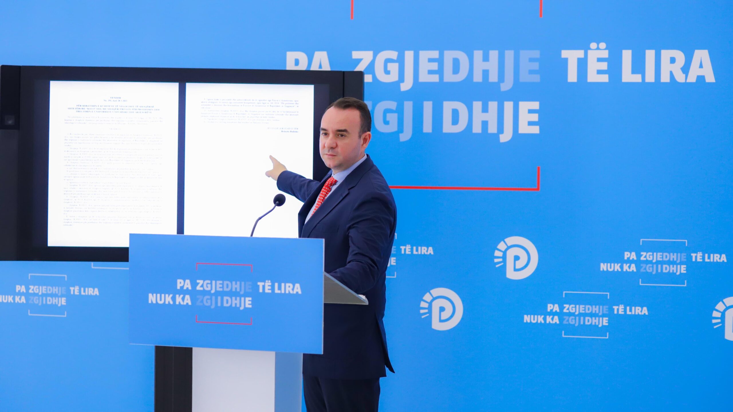 PD: Nga uniformat te armët, KAYO e Ramës po cenon informacionet e klasifikuara dhe po kthehet në minë me sahat për vendin