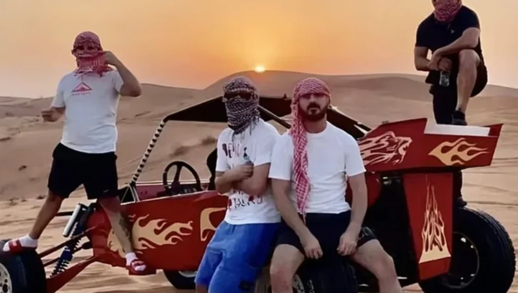 “Përse lanë Londrën dhe shkuan në Dubai?”/ Daily Mail shkruan për grupin e njohur “Hellbanianz”