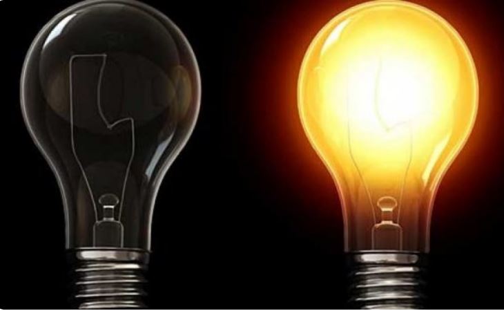 ‘Piku’ i sezonit turistik/ Borshi pa drita, mungon energjia elektrike që mbrëmjen e djeshme