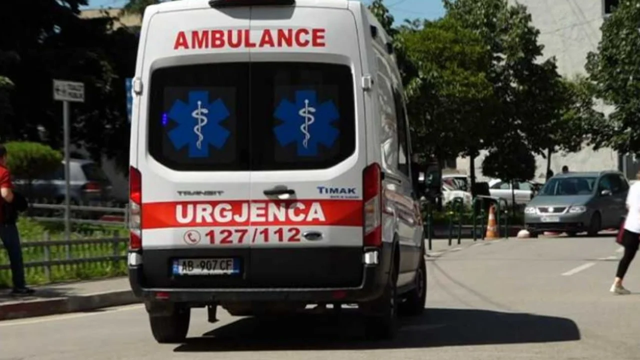 Plagoset me thikë 50-vjeçari në Laç, arrestohet autori 33-vjeçar