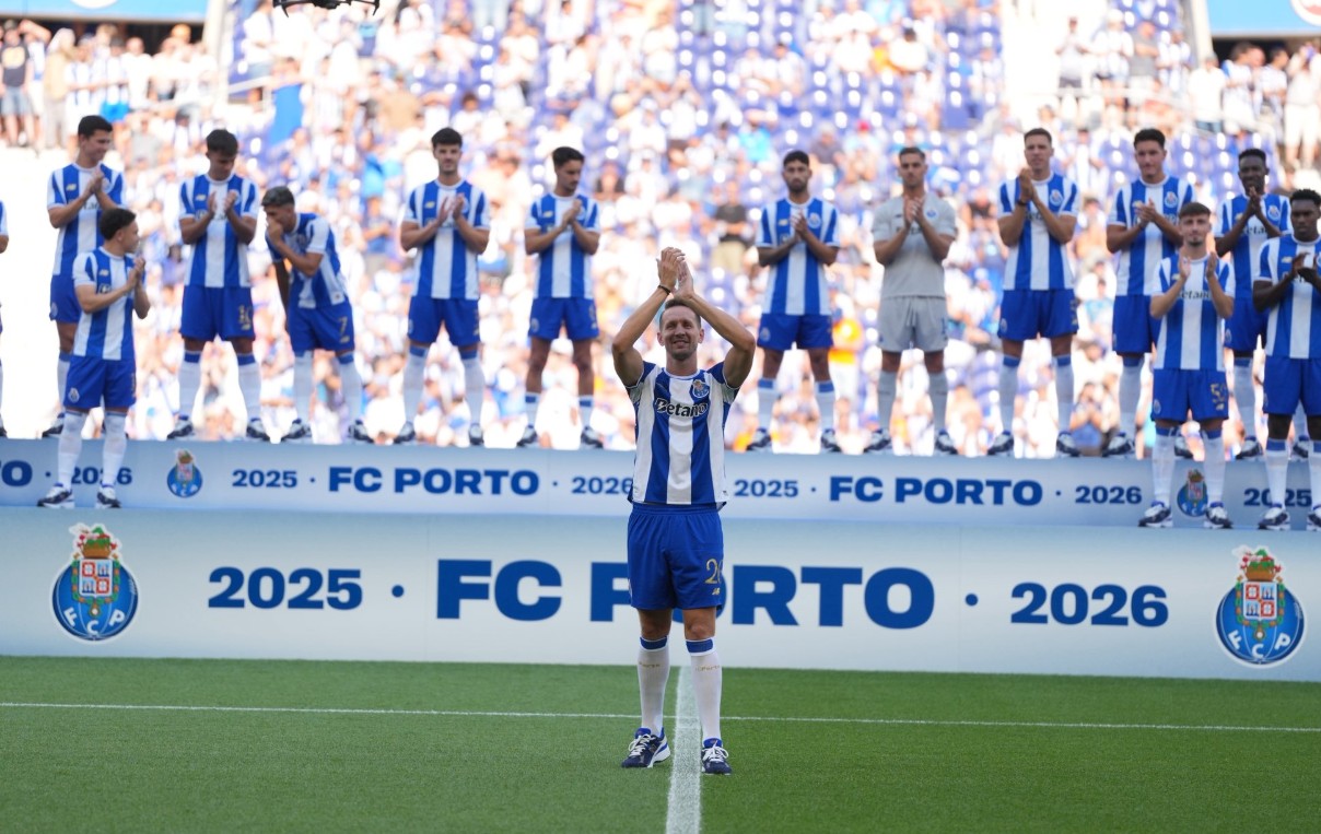 Porto befason tifozët në miqësoren ndaj Atletico Madrid, zyrtarizon në mënyrë surprizë sulmuesin e njohur